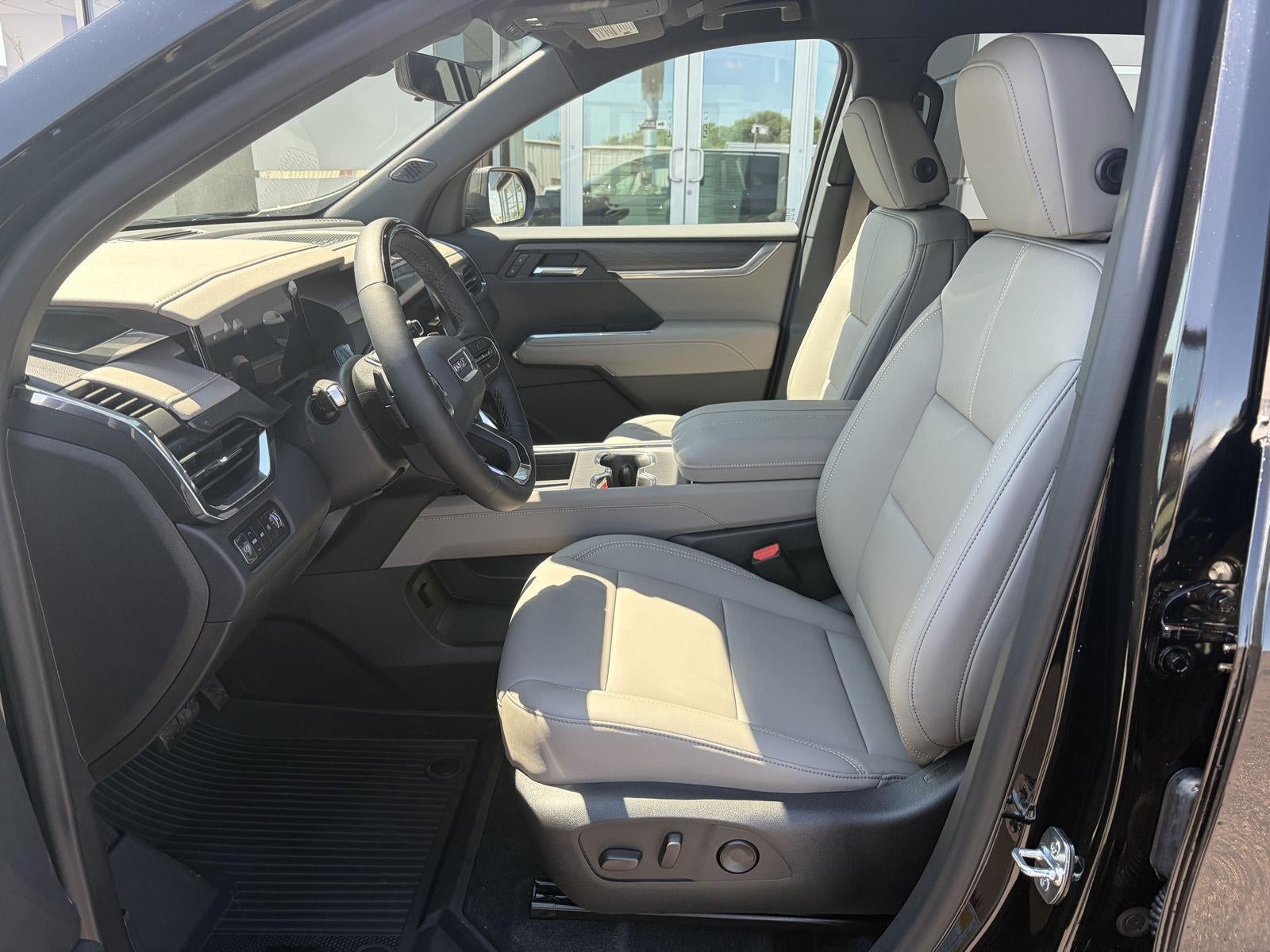 2026 GMC Acadia Elevation - Photo 13