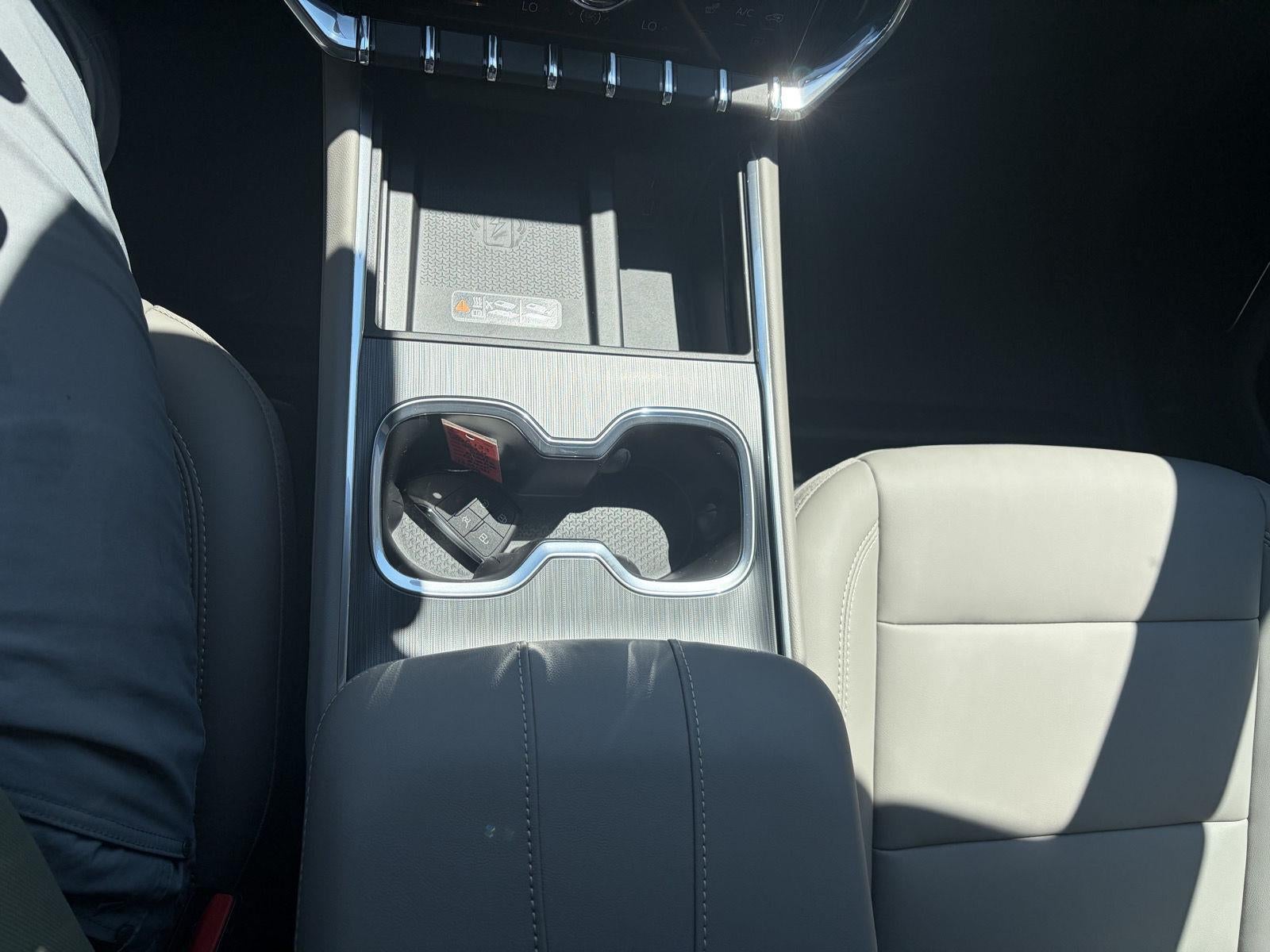 2026 GMC Acadia Elevation - Photo 17