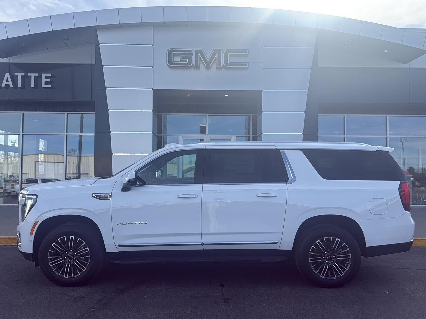 2026 GMC Yukon XL Elevation