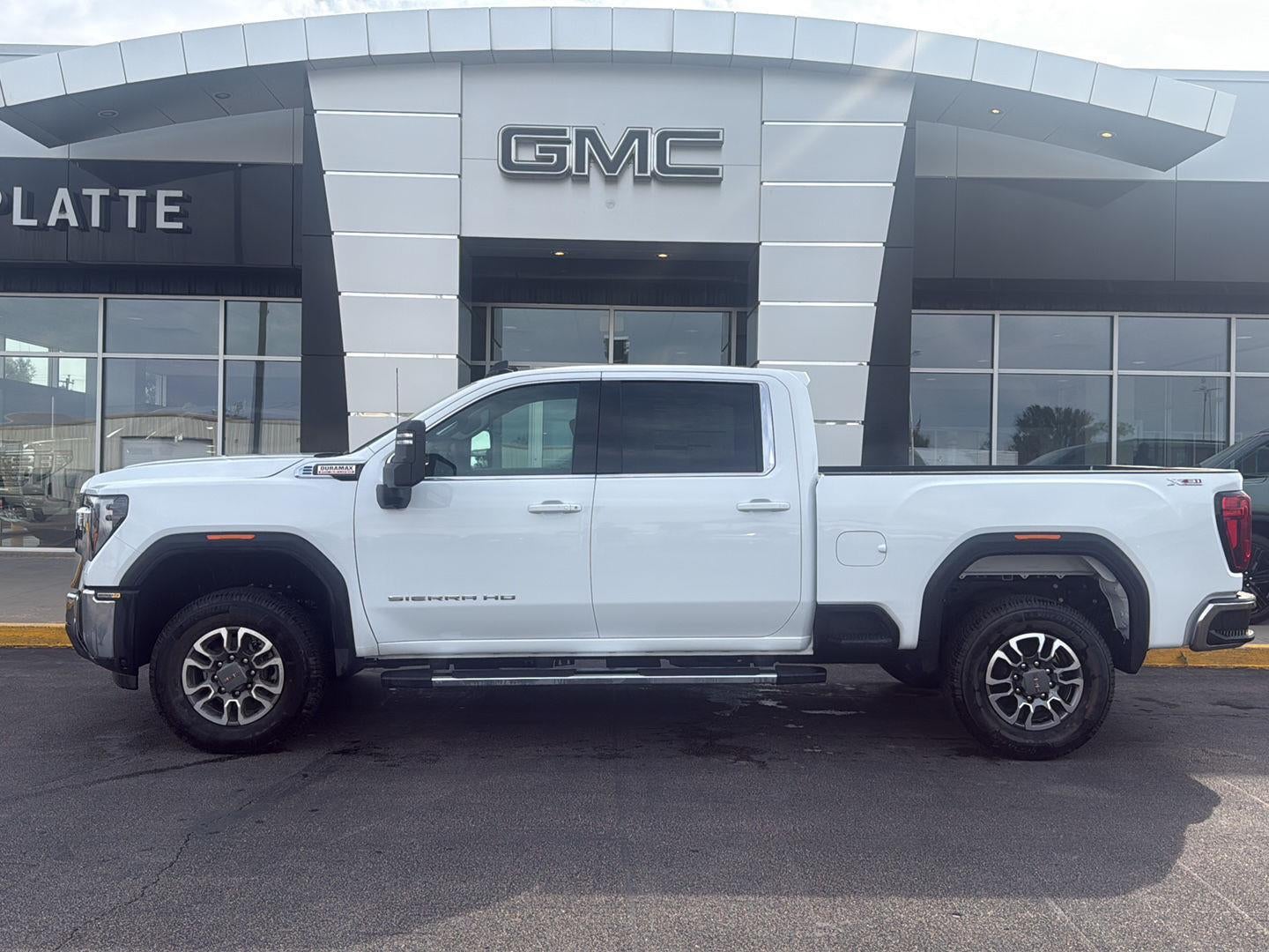 2026 GMC Sierra 2500 HD SLE