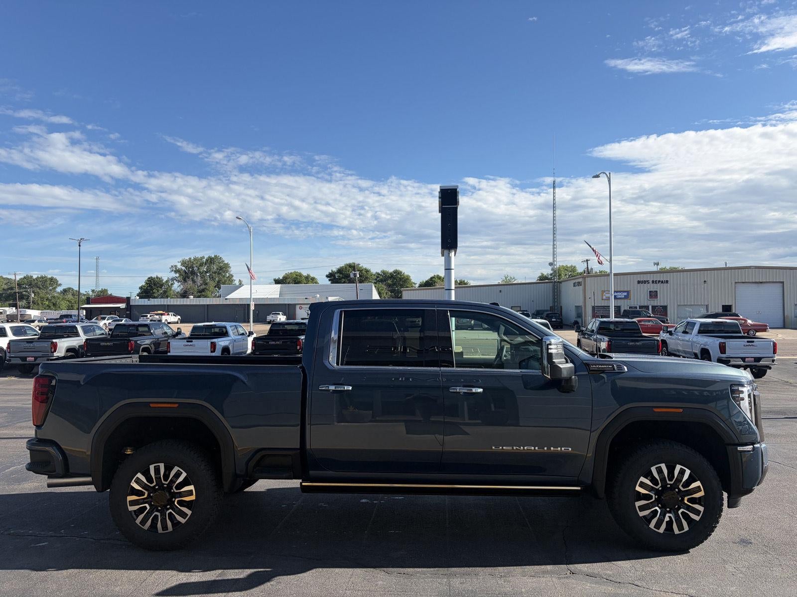 2026 GMC Sierra 2500 HD Denali Ultimate
