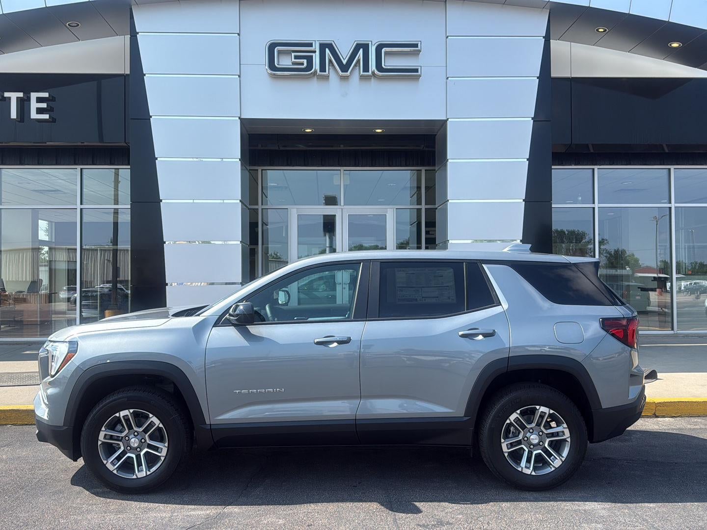 2027 GMC Terrain Elevation