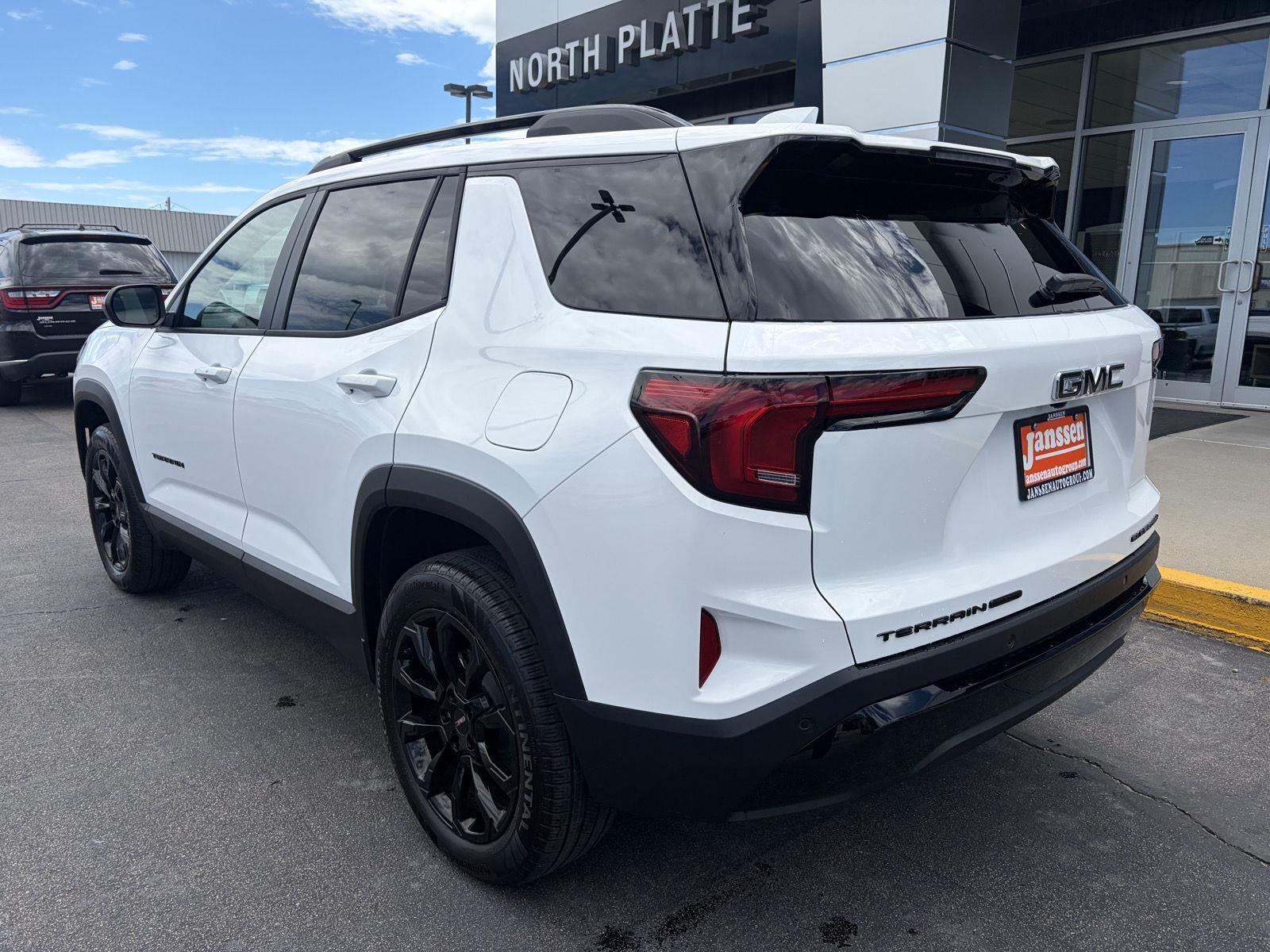 2027 GMC Terrain Elevation - Photo 8