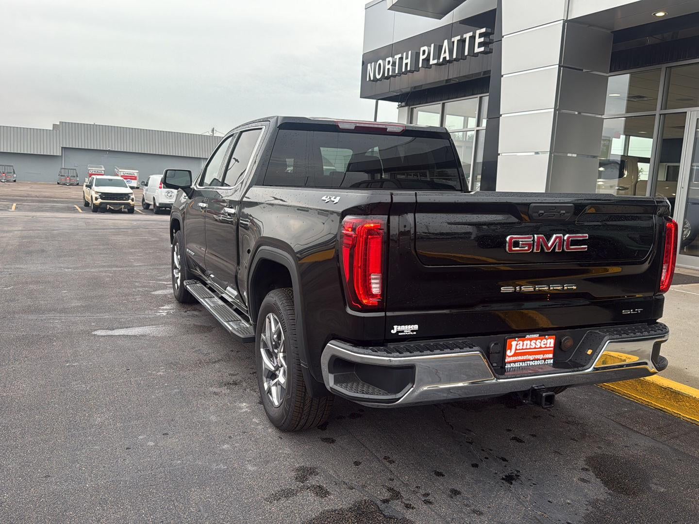 2026 GMC Sierra 1500 SLT - Photo 2