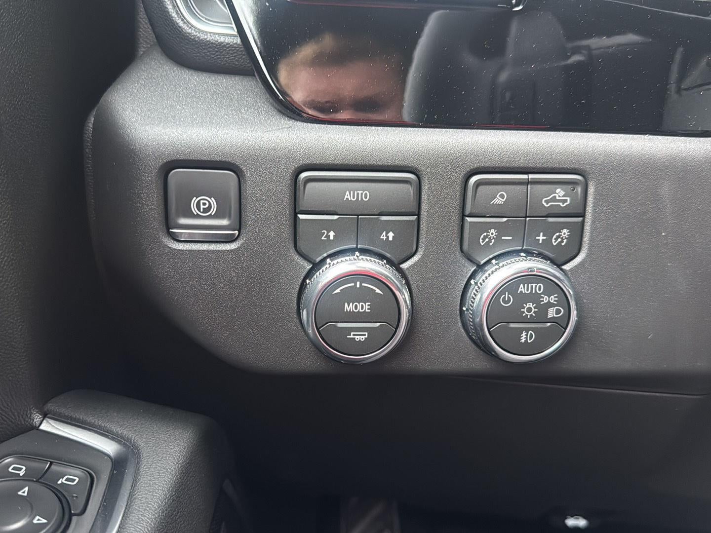 2026 GMC Sierra 1500 SLT - Photo 23