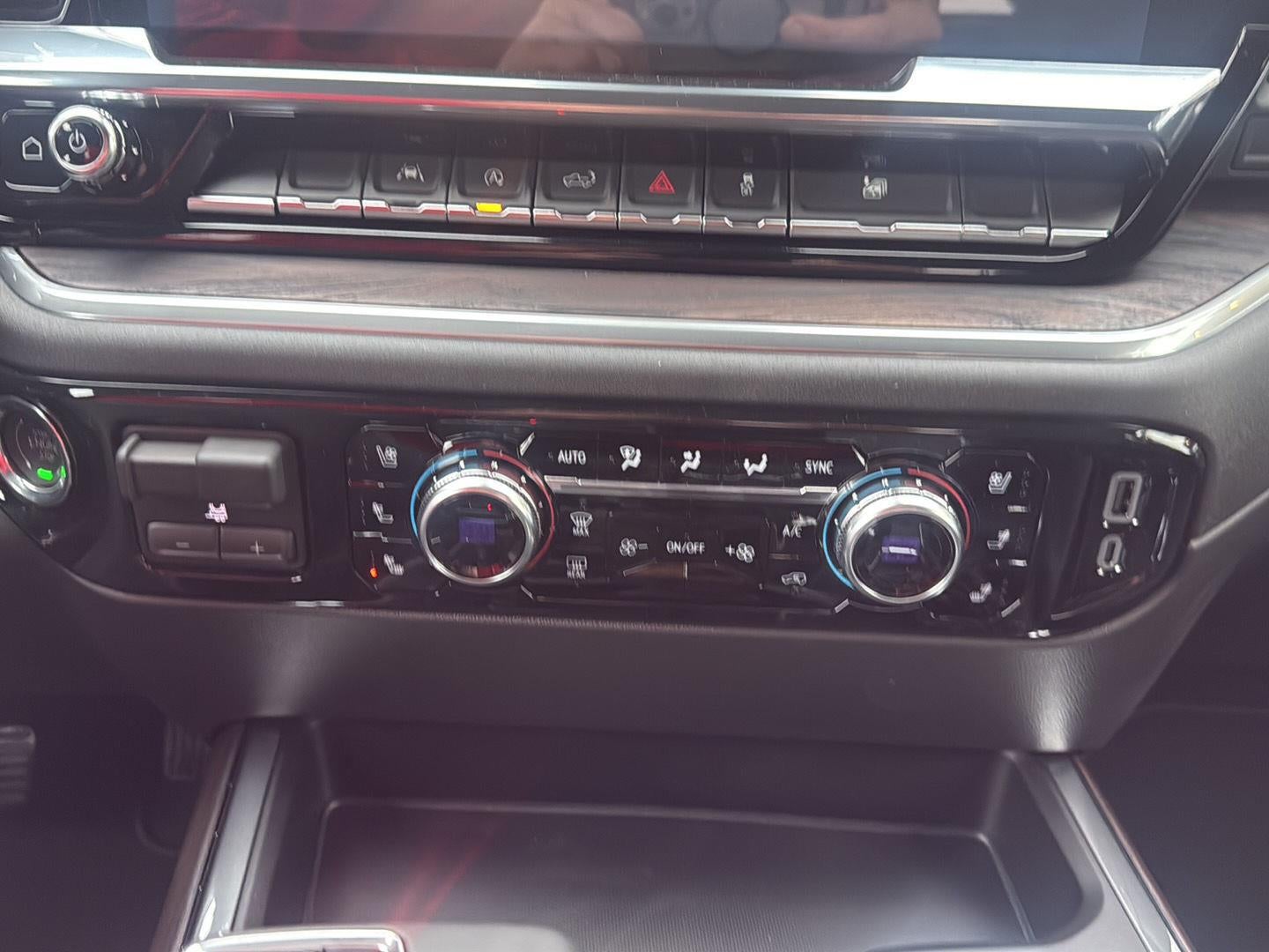 2026 GMC Sierra 1500 SLT - Photo 25