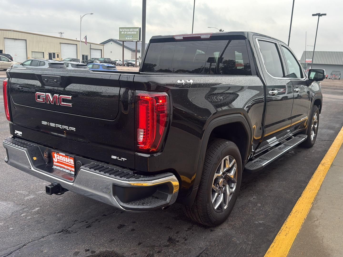 2026 GMC Sierra 1500 SLT - Photo 6