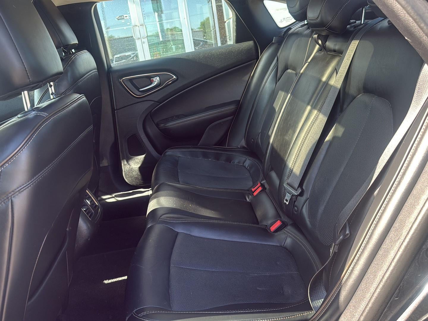 2015 Chrysler 200 C