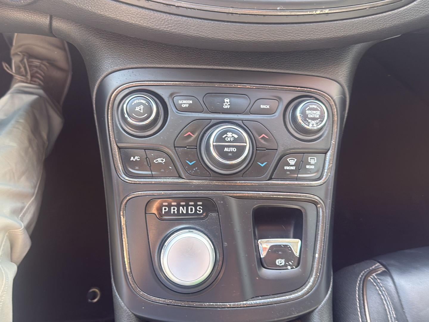2015 Chrysler 200 C