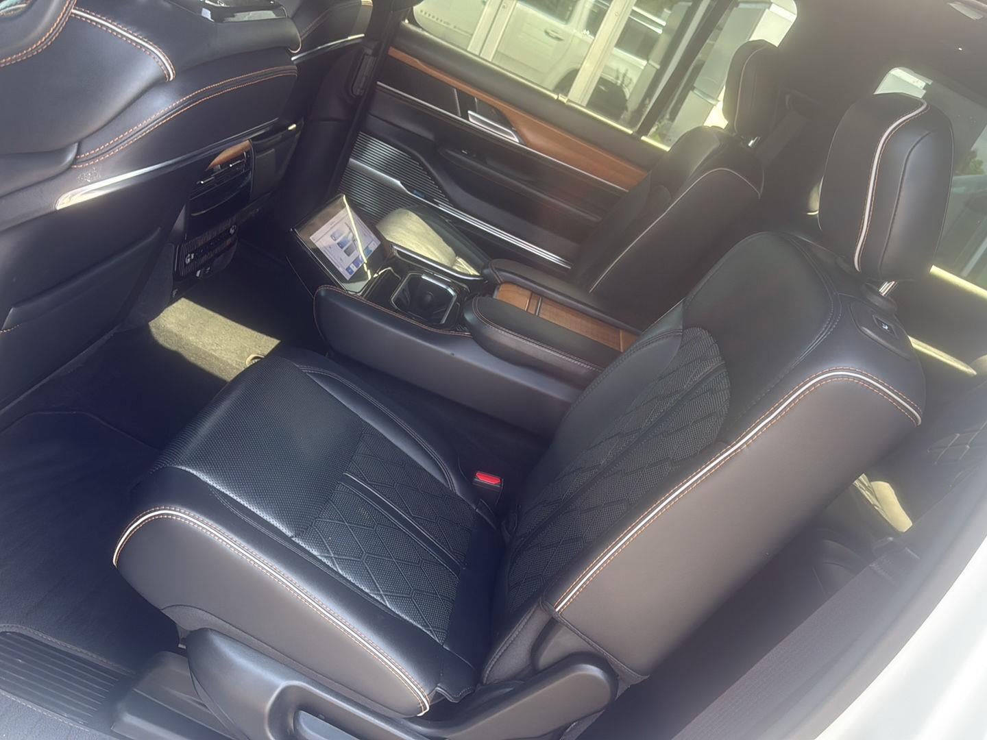 2024 Jeep Grand Wagoneer L Series III