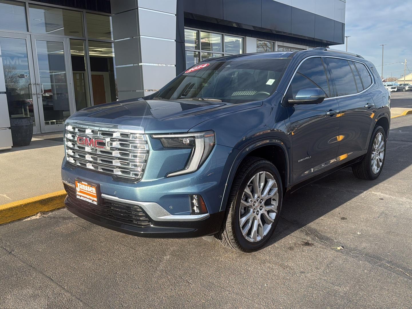 2024 GMC Acadia AWD Denali
