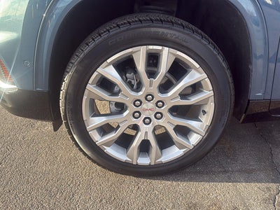 2024 GMC Acadia AWD Denali