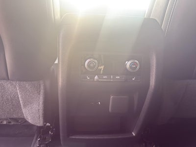 2024 GMC Acadia AWD Denali