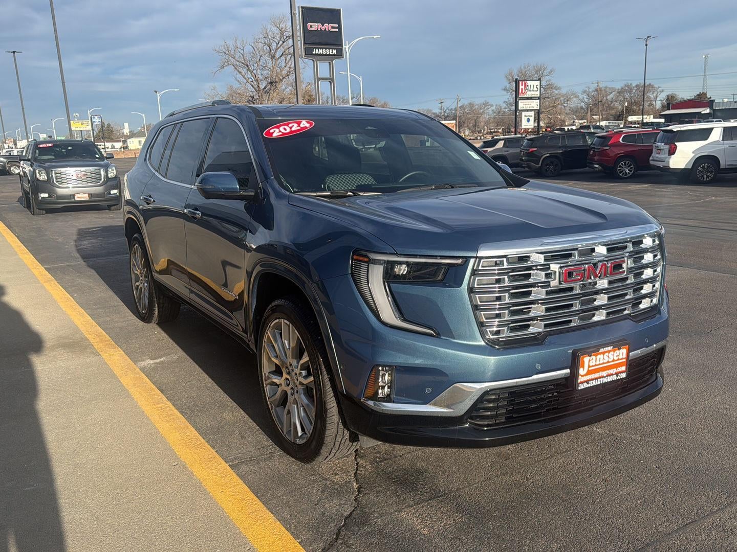 2024 GMC Acadia AWD Denali