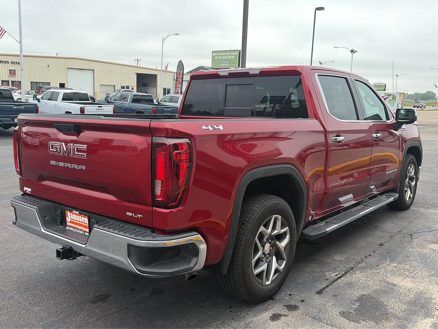 2023 GMC Sierra 1500 SLT