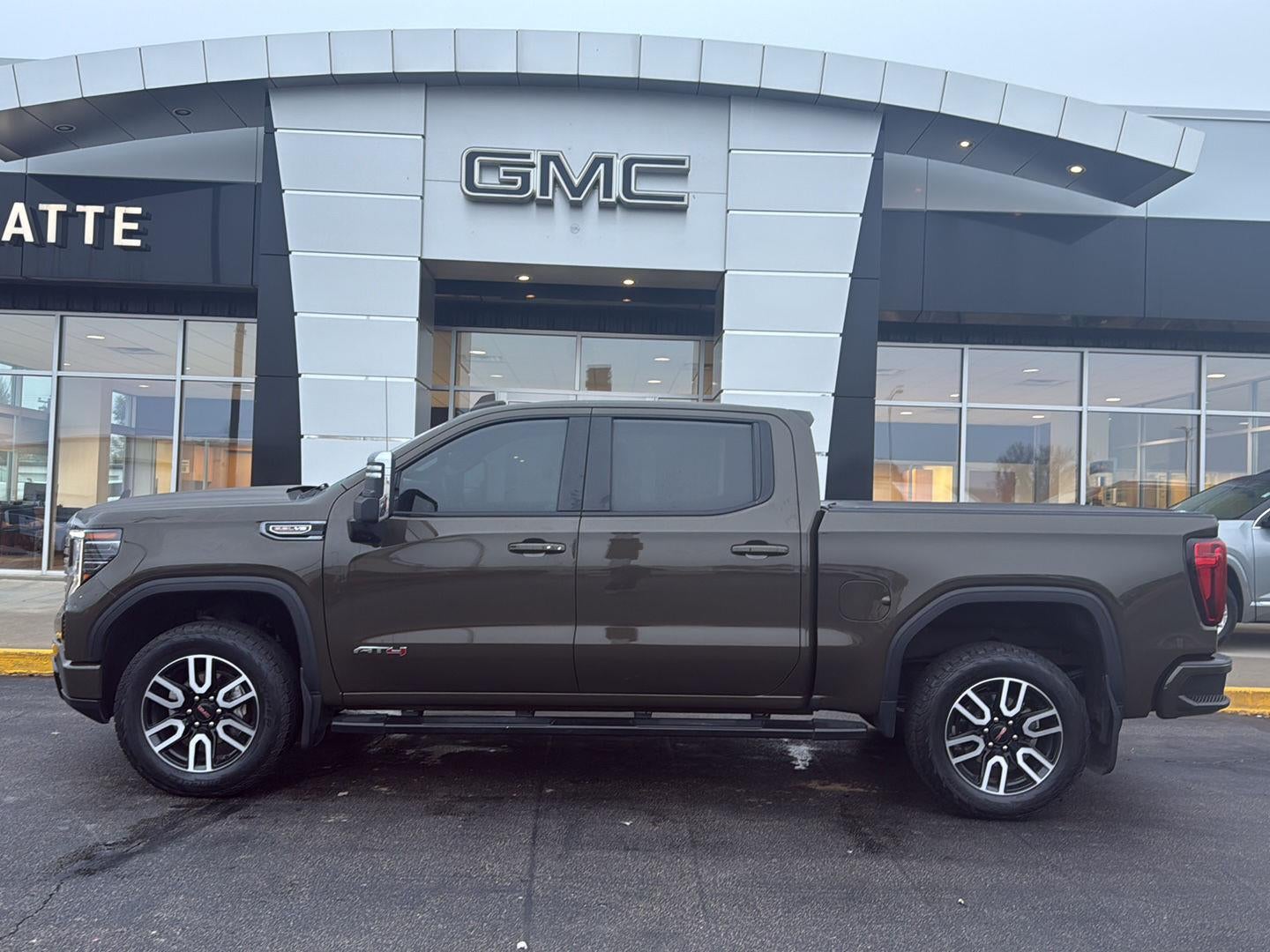 2023 GMC Sierra 1500 AT4