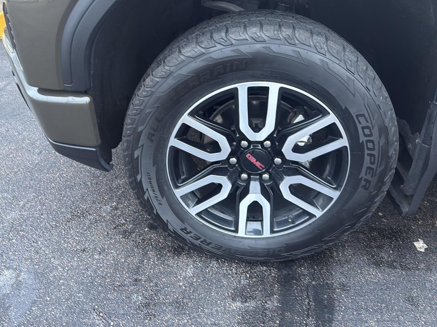 2023 GMC Sierra 1500 AT4