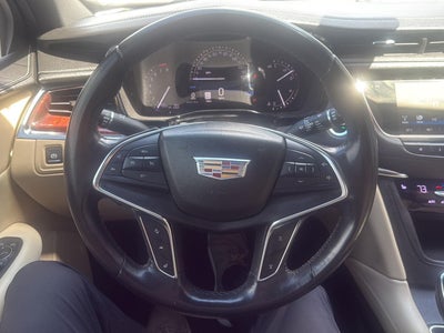 2017 Cadillac XT5 Luxury FWD