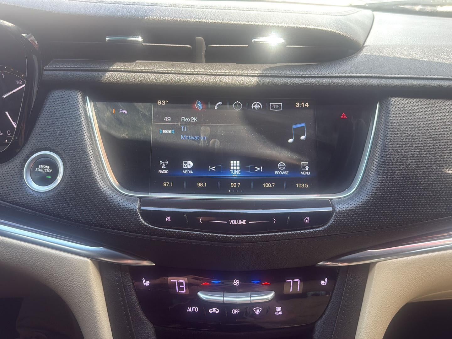 2017 Cadillac XT5 Luxury FWD