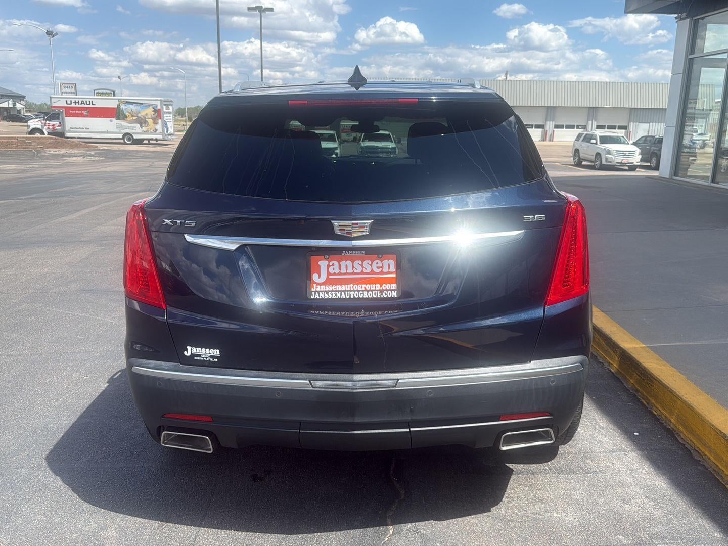2017 Cadillac XT5 Luxury FWD