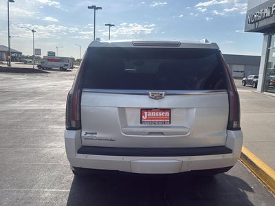2015 Cadillac Escalade Luxury