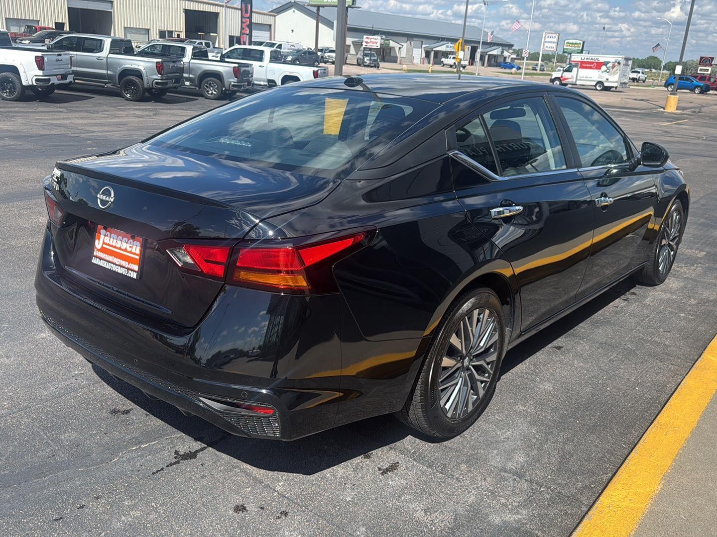 2025 Nissan Altima SV