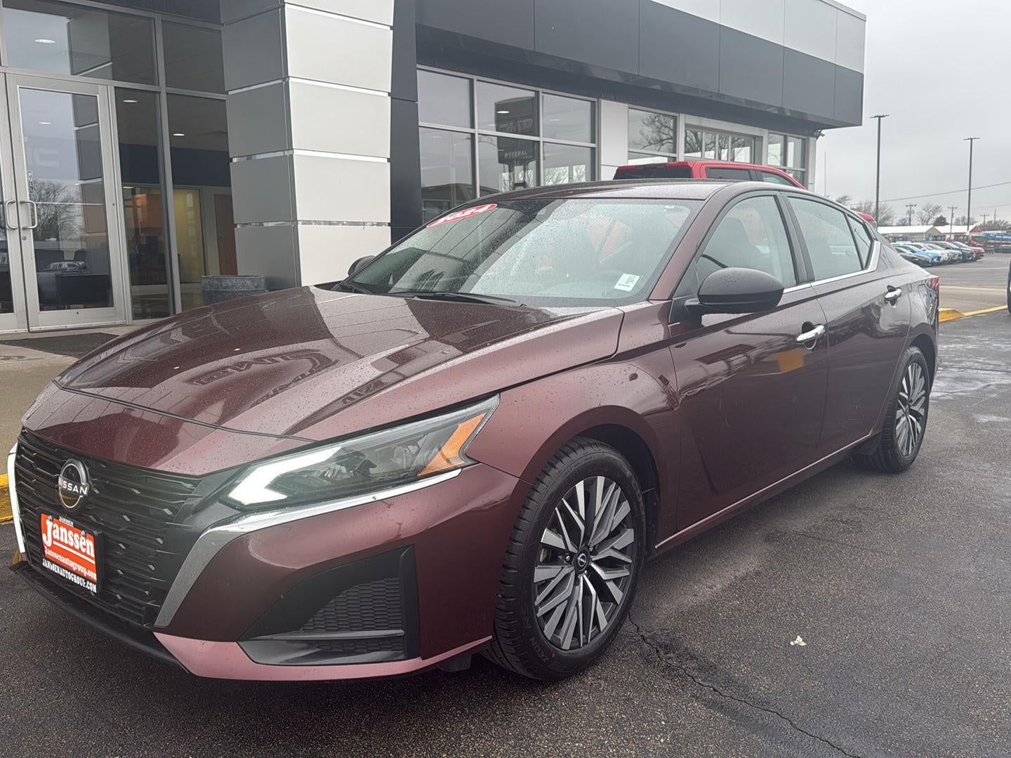 2024 Nissan Altima 2.5 SV