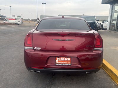 2022 Chrysler 300 300S