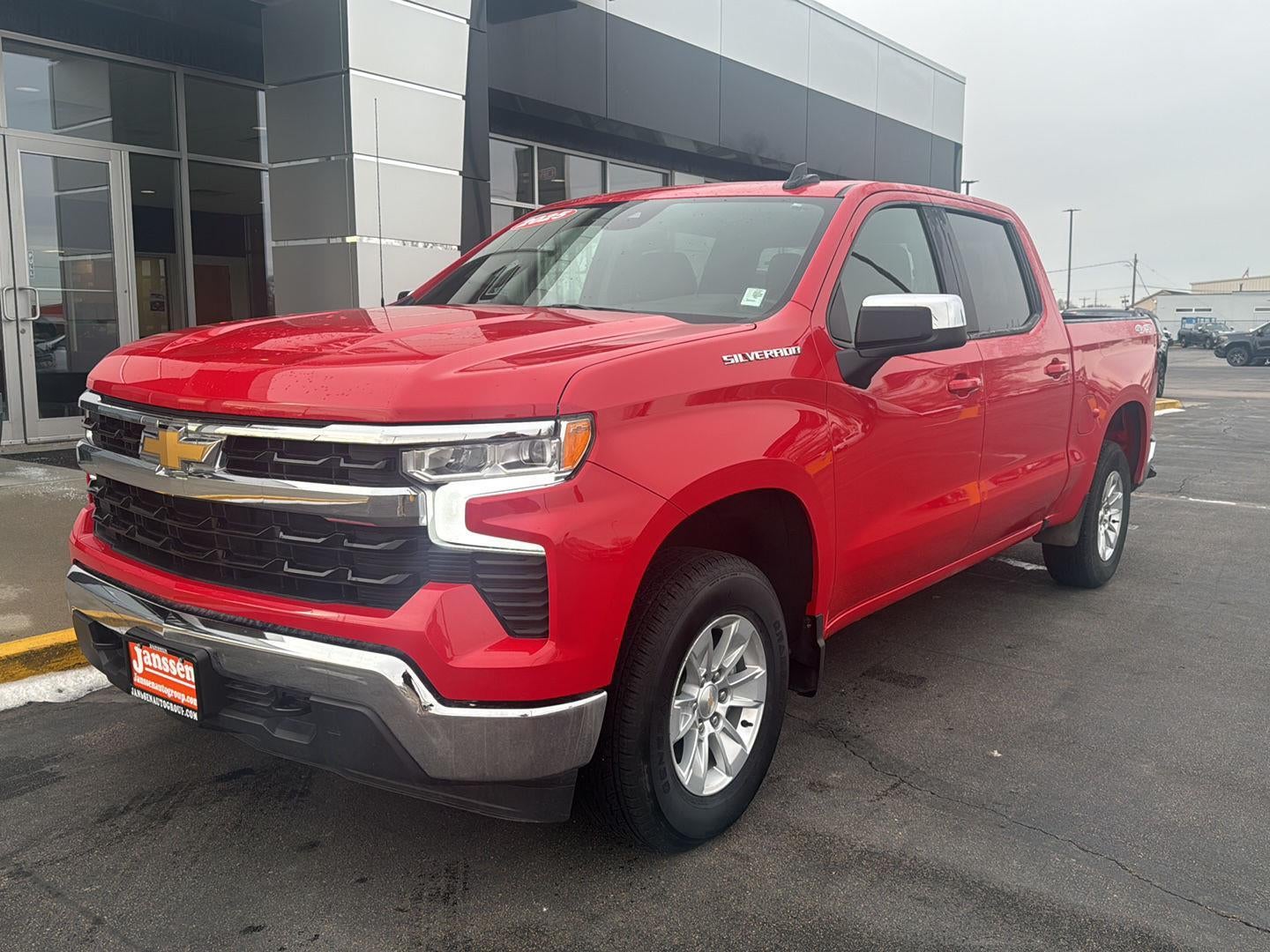 2025 Chevrolet Silverado 1500 LT