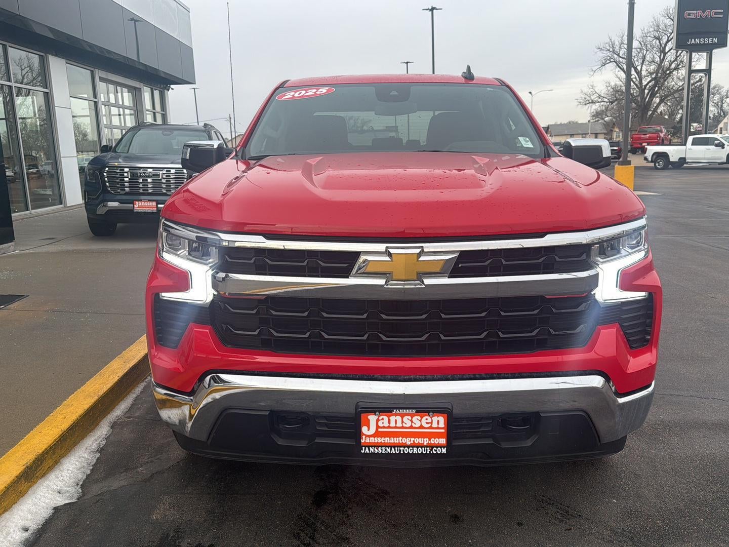 2025 Chevrolet Silverado 1500 LT