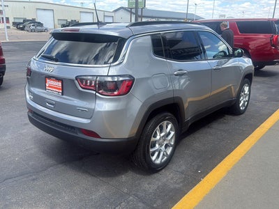 2023 Jeep Compass Latitude Lux