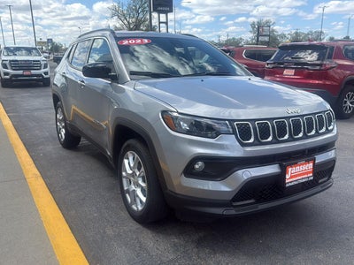 2023 Jeep Compass Latitude Lux