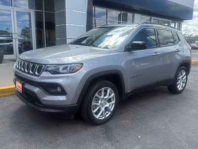 2023 Jeep Compass Latitude Lux