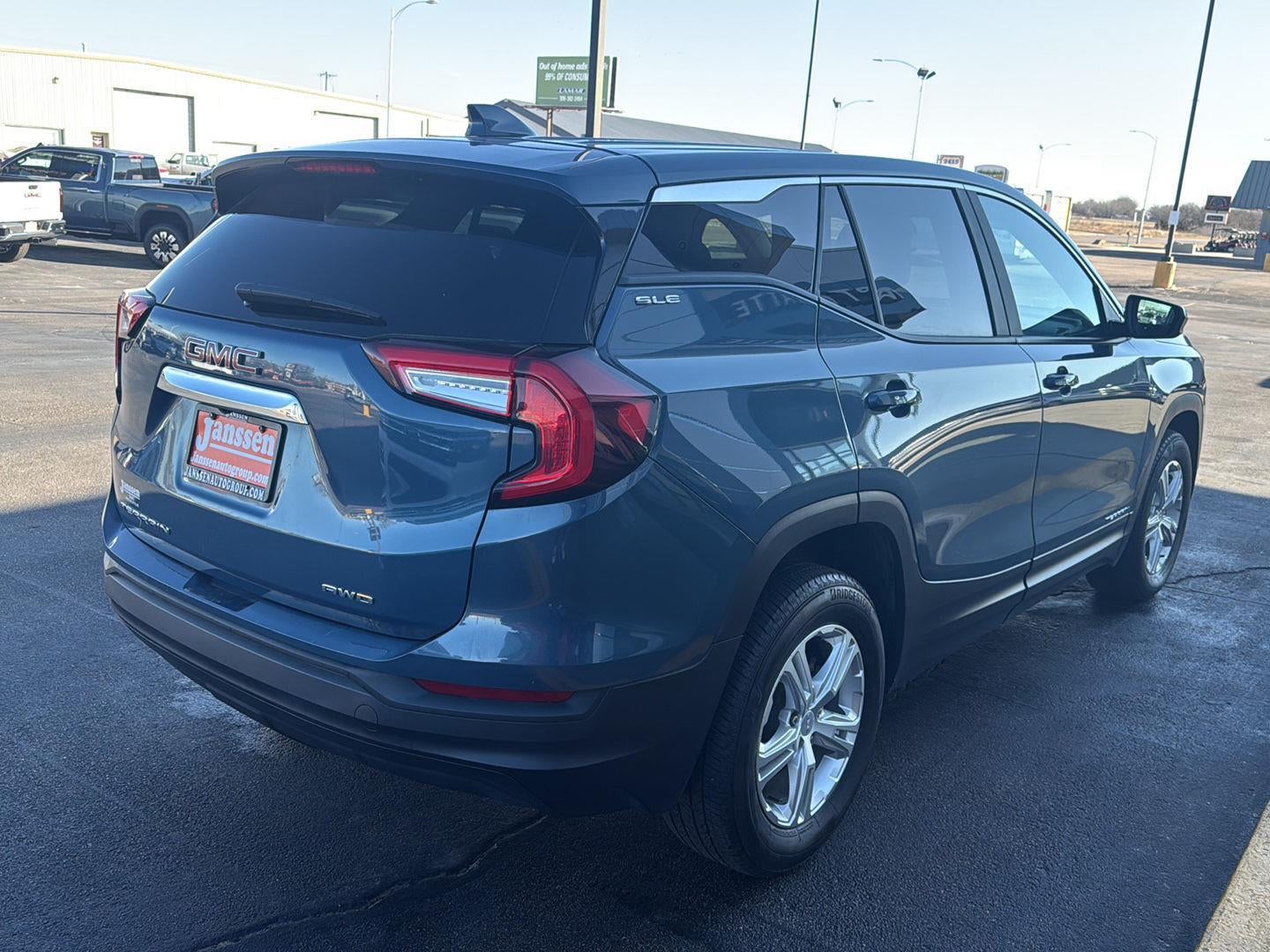 2024 GMC Terrain SLE