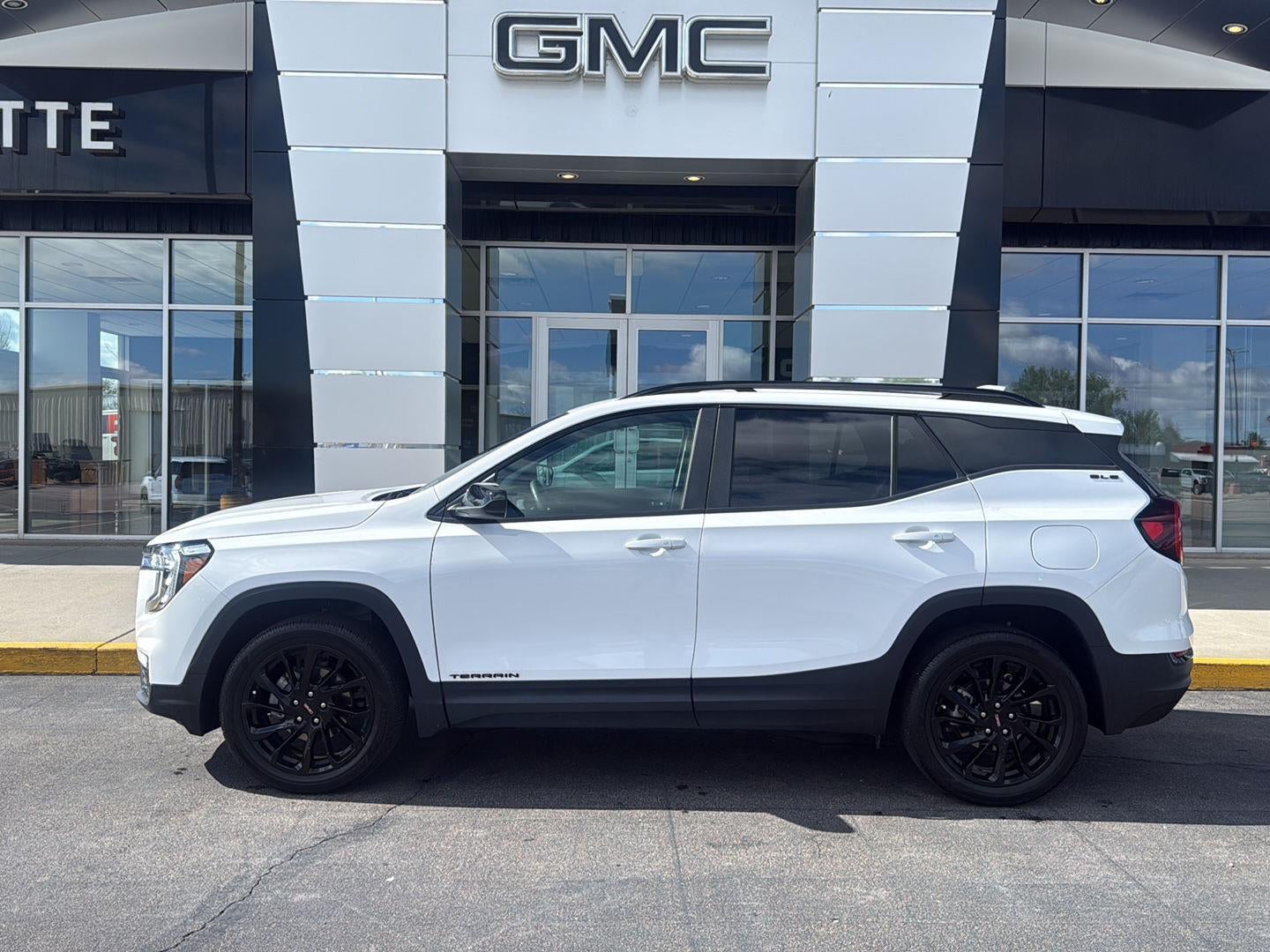 2024 GMC Terrain SLE
