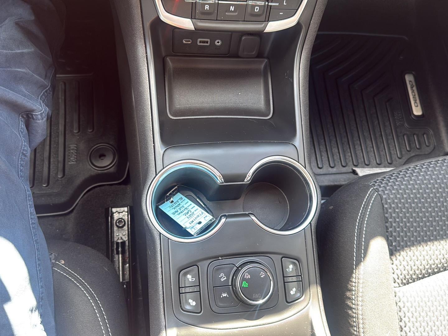 2024 GMC Terrain SLE