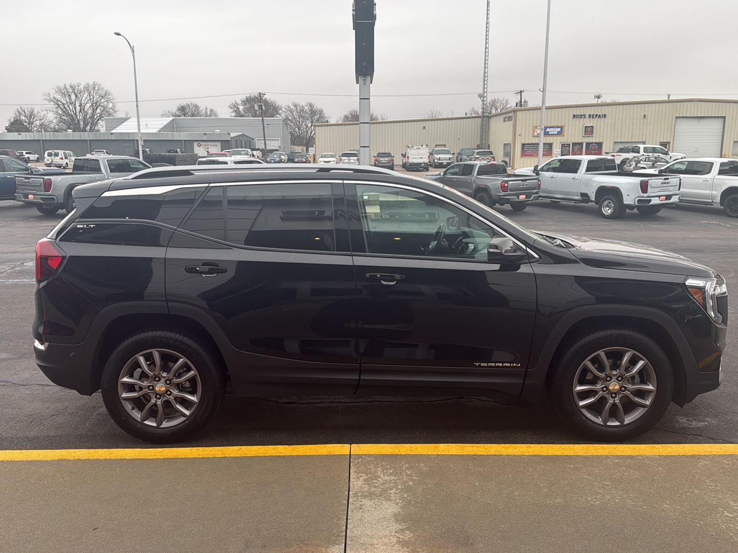 2024 GMC Terrain SLT