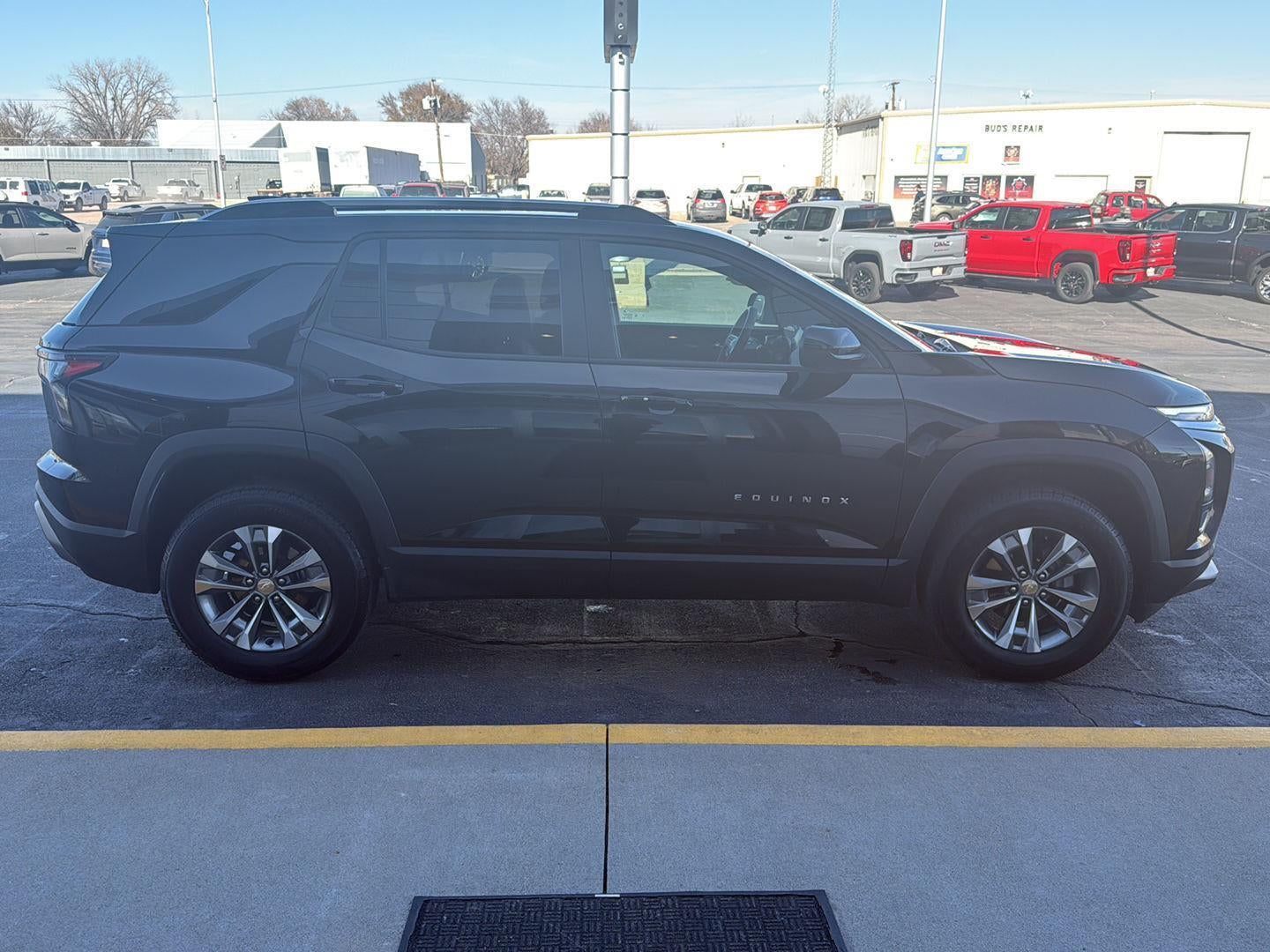 2025 Chevrolet Equinox AWD LT