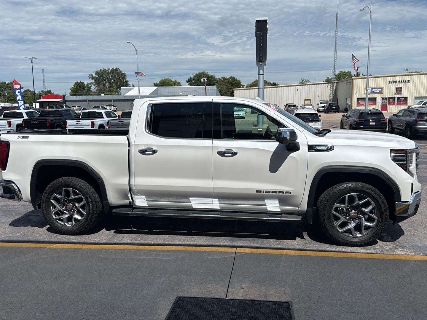 2025 GMC Sierra 1500 SLT
