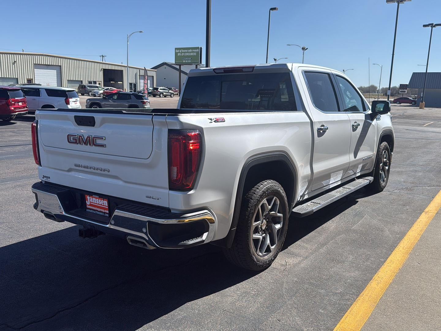 2024 GMC Sierra 1500 SLT