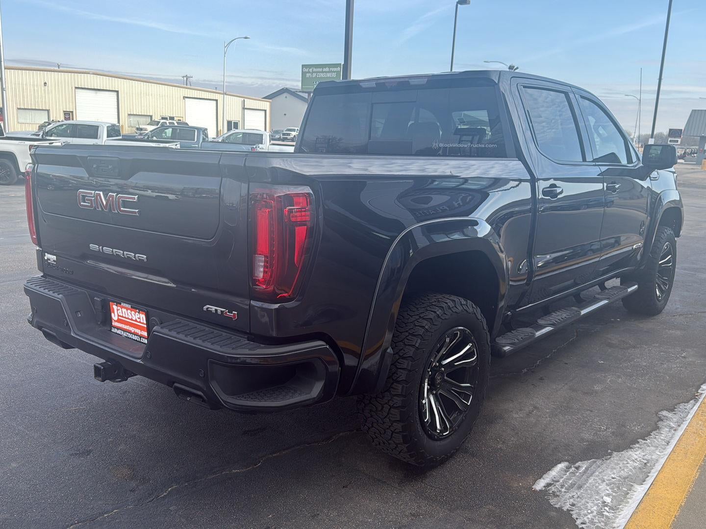 2023 GMC Sierra 1500 AT4