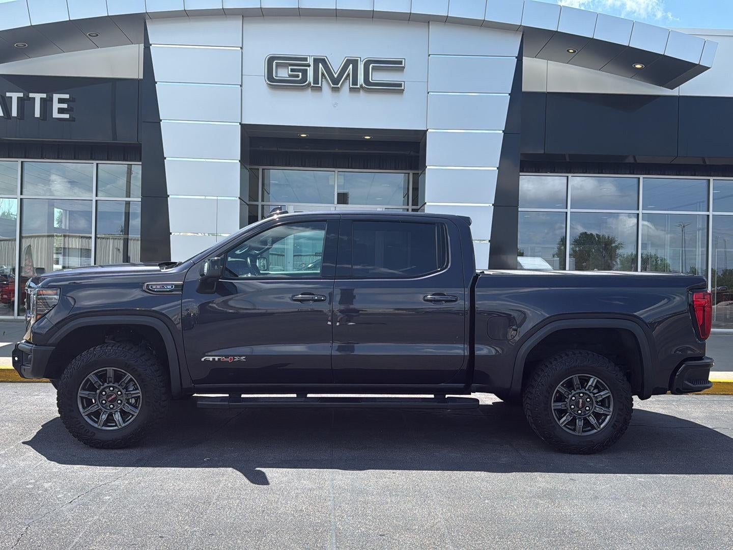 2024 GMC Sierra 1500 AT4X