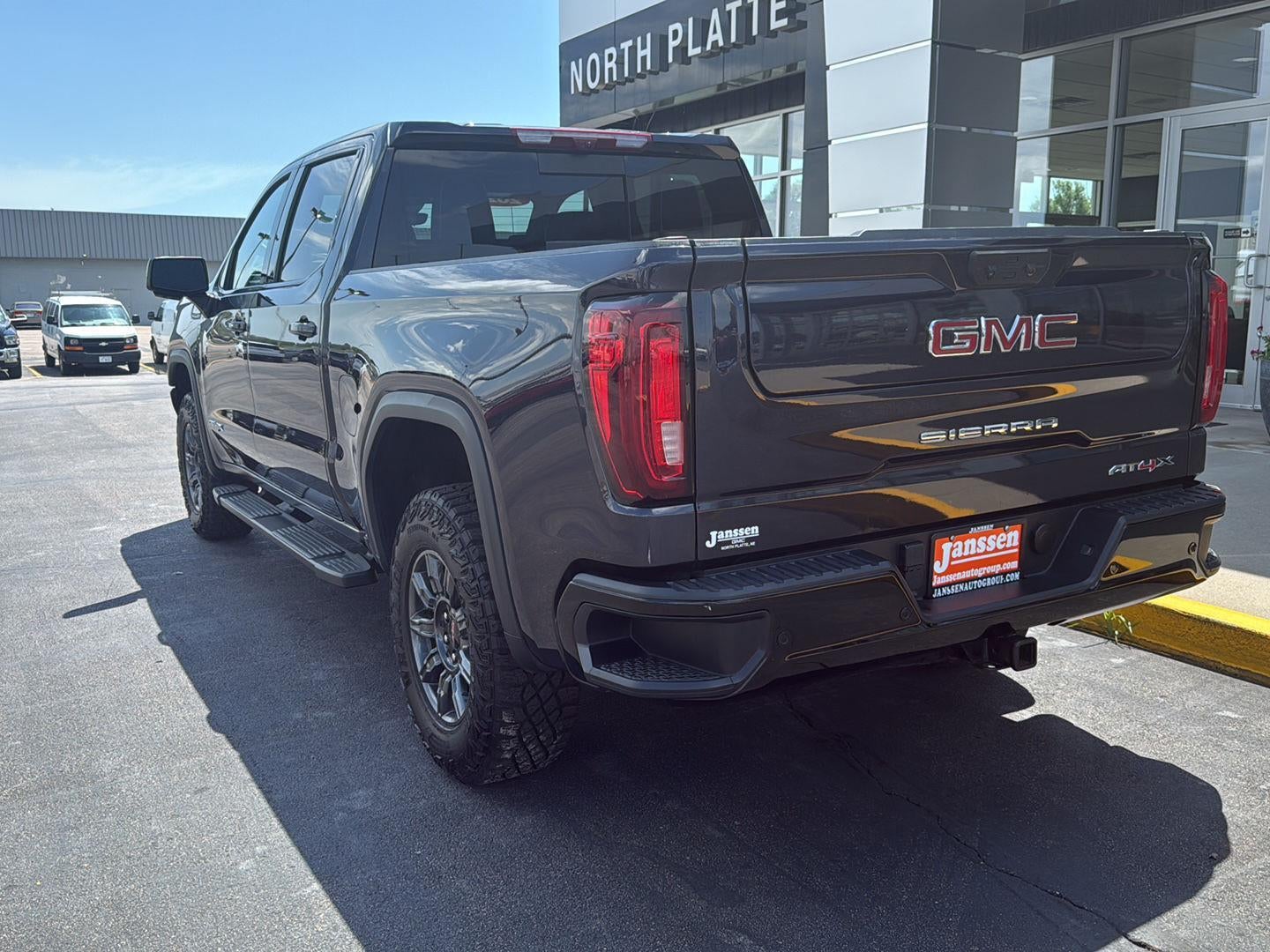 2024 GMC Sierra 1500 AT4X