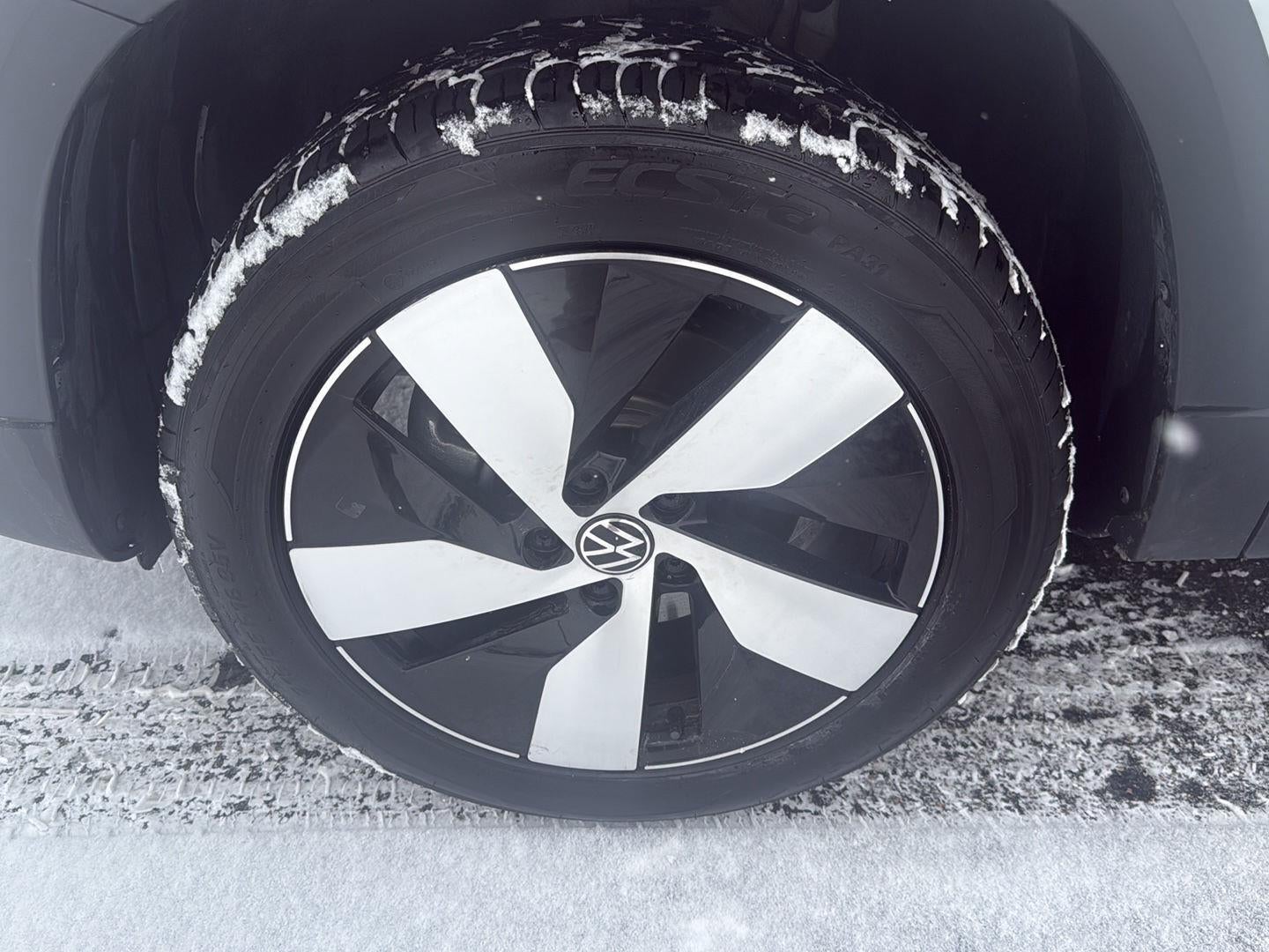 2025 Volkswagen Taos S