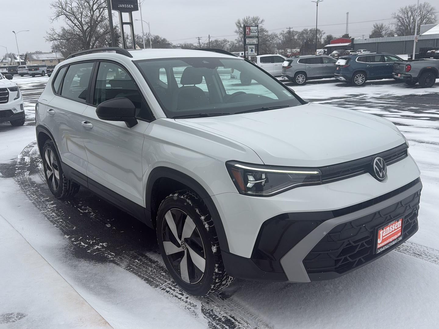 2025 Volkswagen Taos S