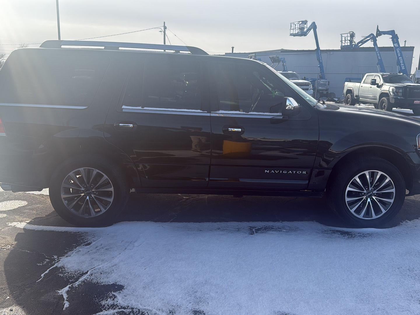 2016 Lincoln Navigator Select