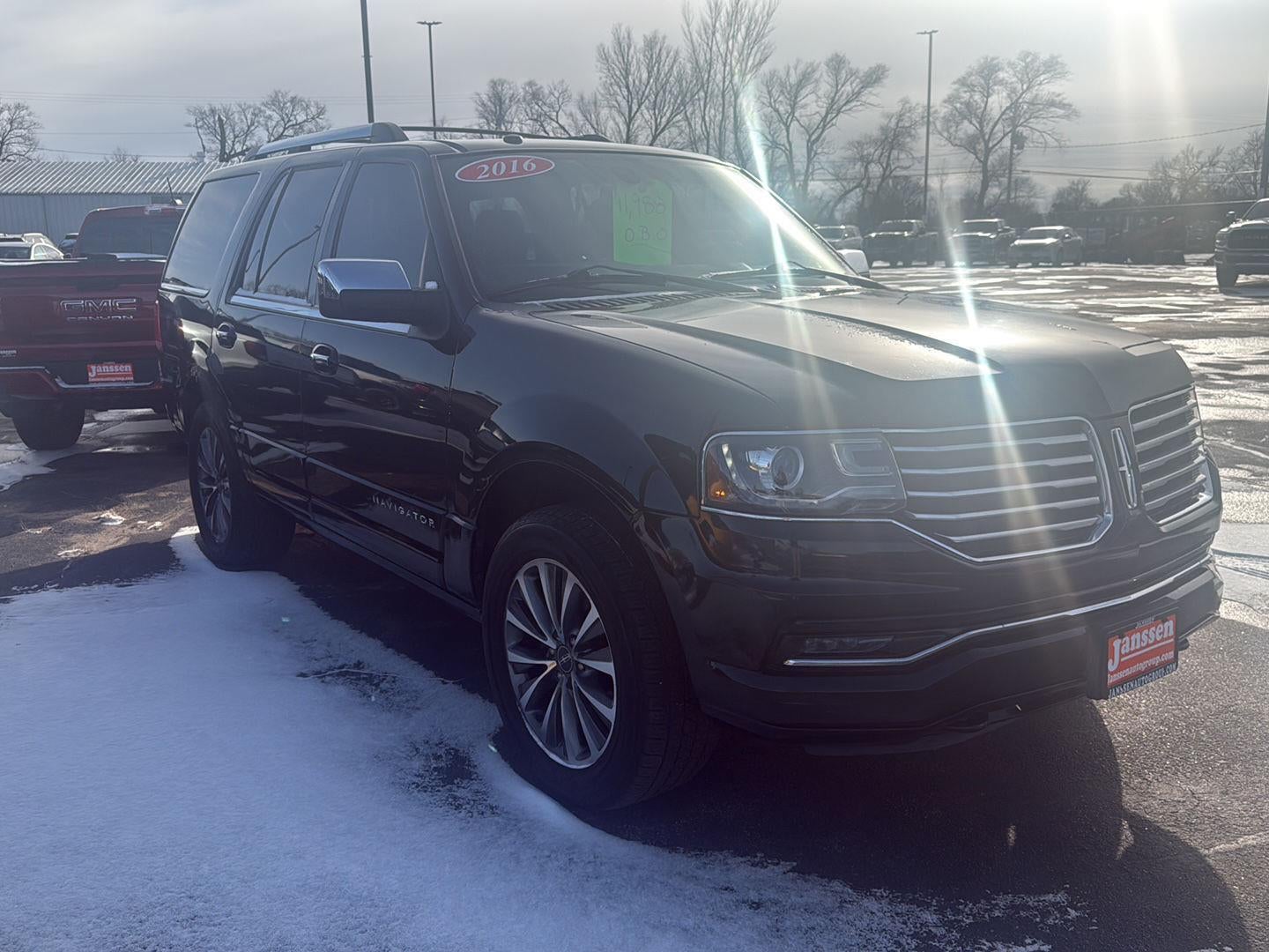 2016 Lincoln Navigator Select