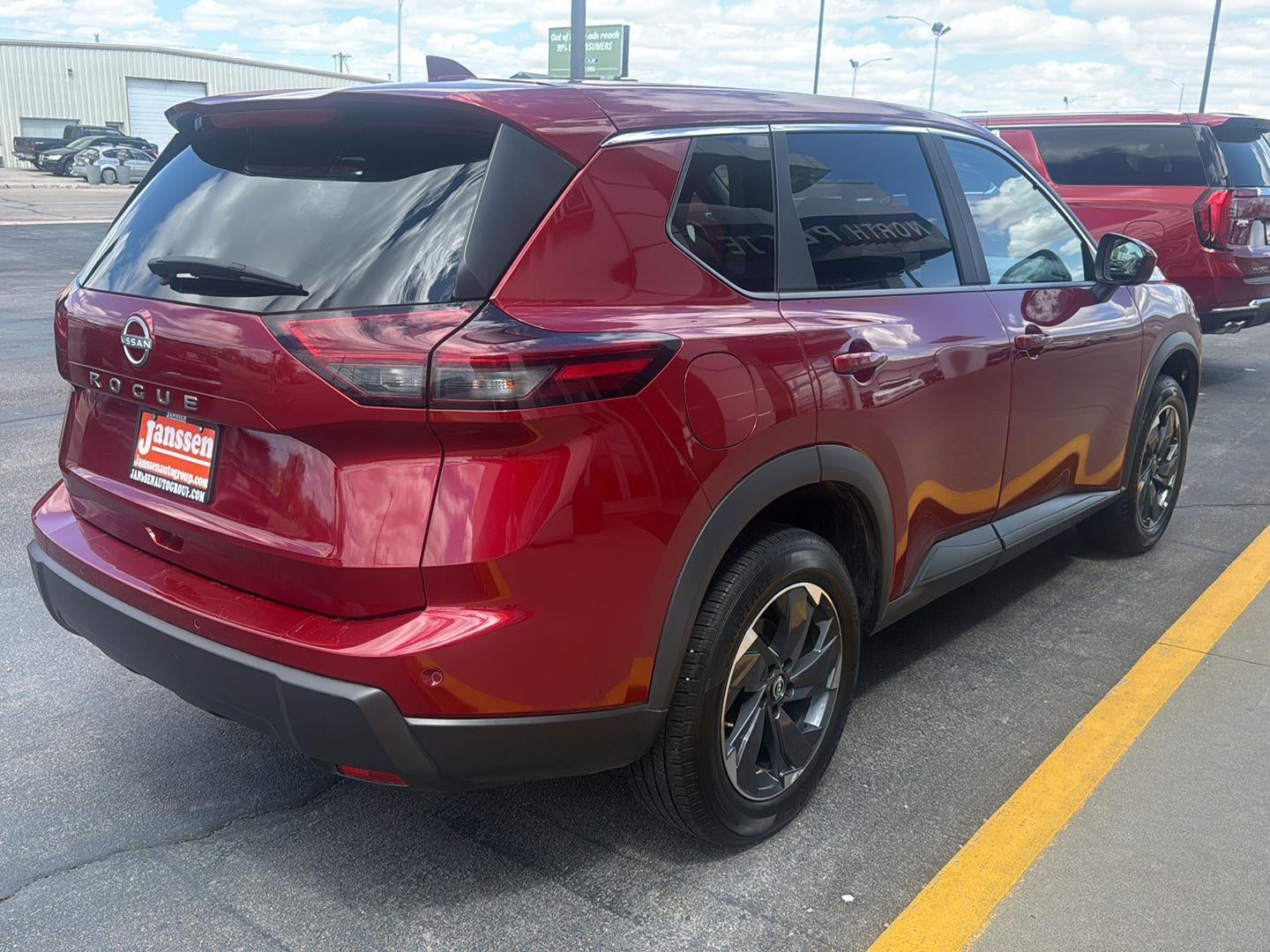 2025 Nissan Rogue SV