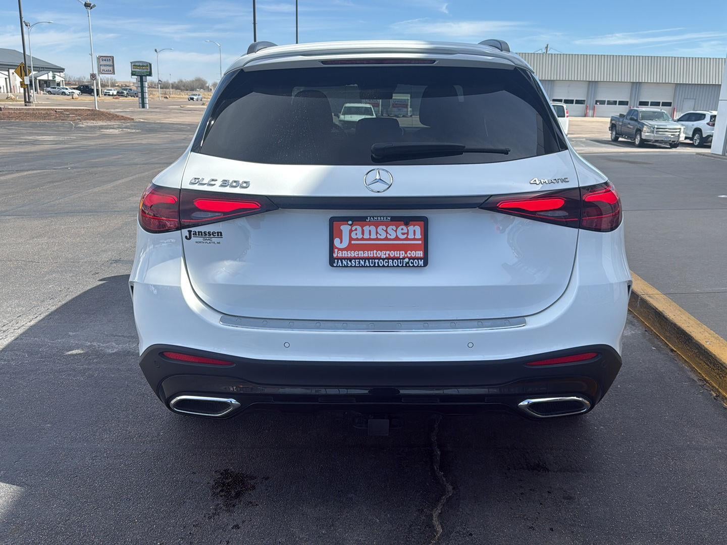 2025 Mercedes-Benz GLC GLC 300