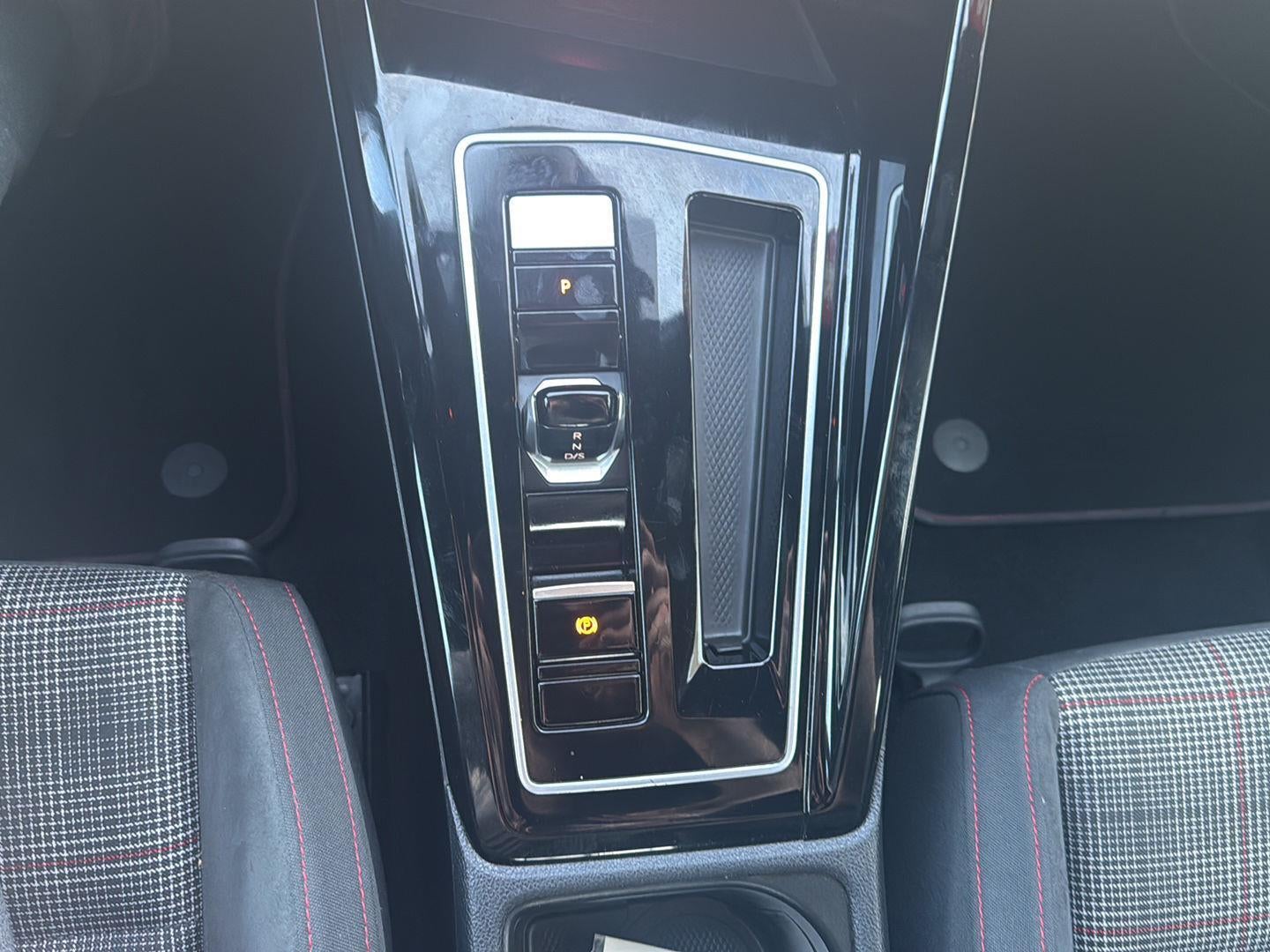 2024 Volkswagen Golf GTI S